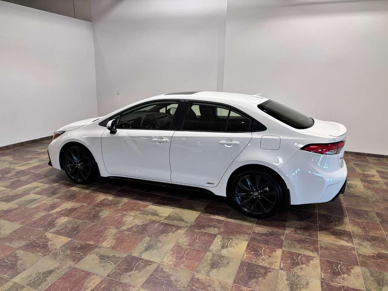 2024 Toyota Corolla Hybrid SE CVT AWD Photo