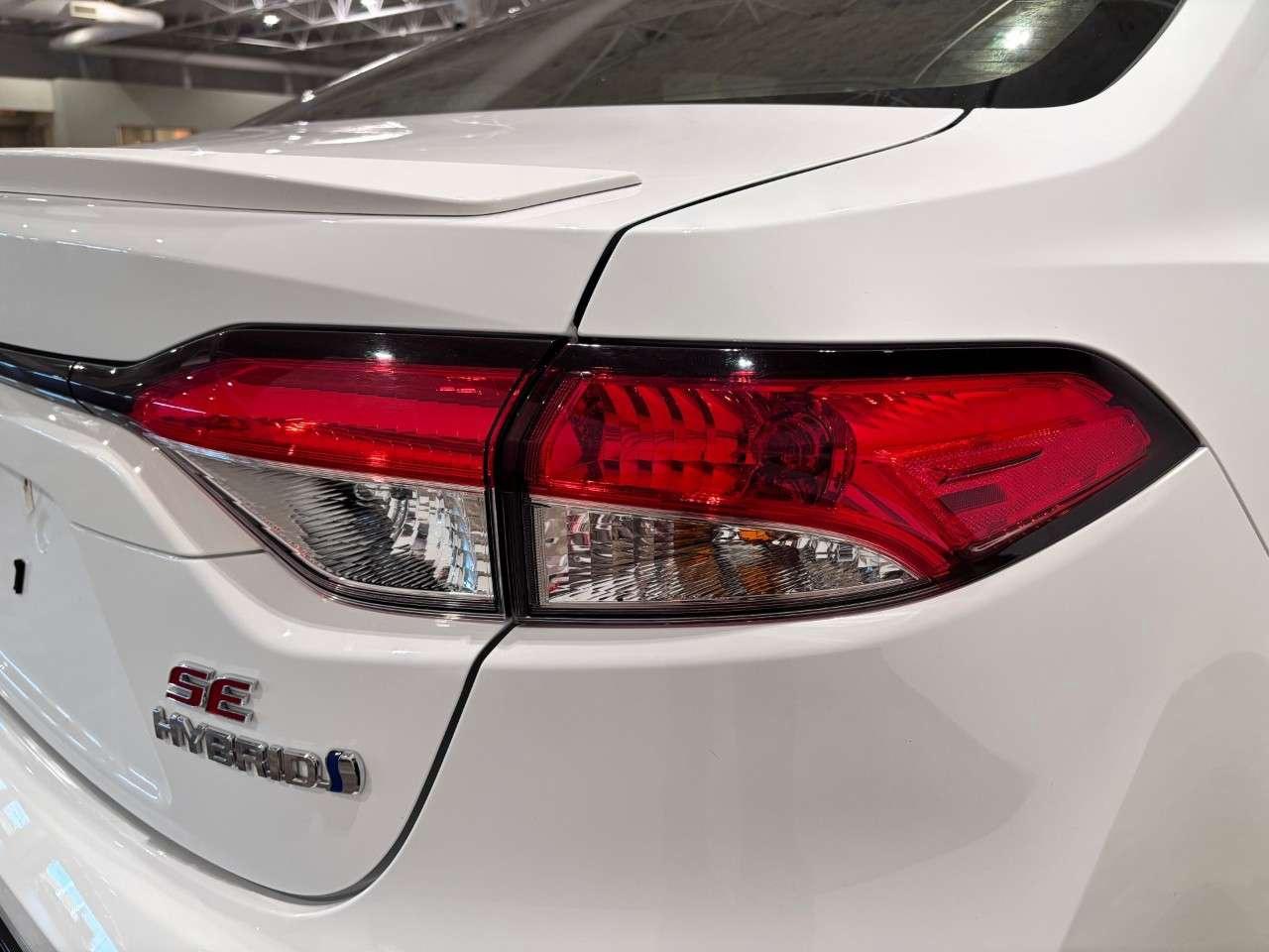2024 Toyota Corolla Hybrid SE CVT AWD Photo