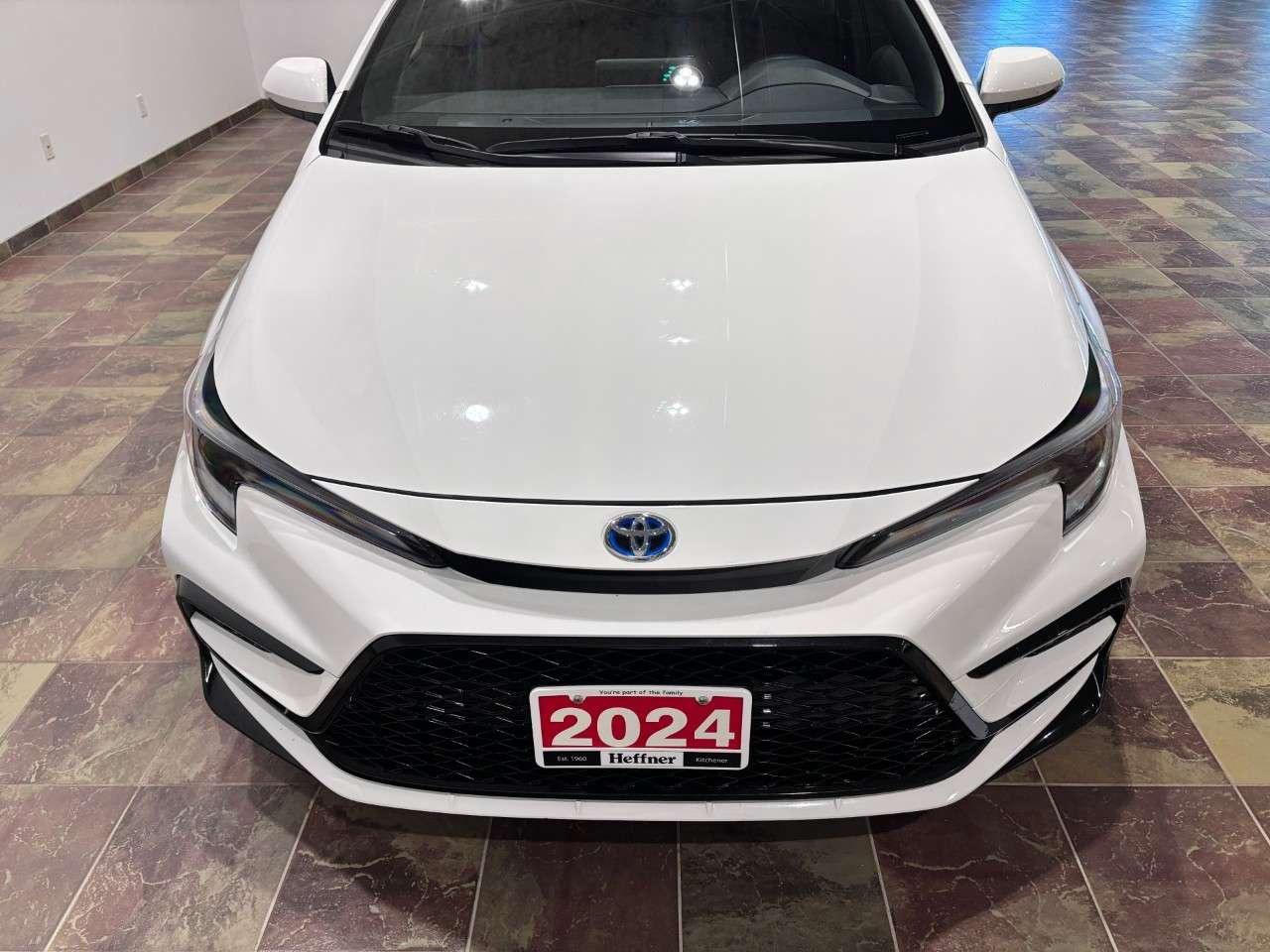 2024 Toyota Corolla Hybrid SE CVT AWD Photo