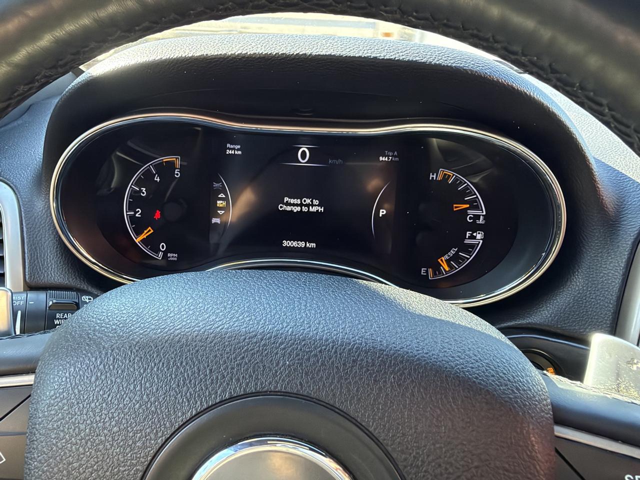 2014 Jeep Grand Cherokee Limited 4X4 DIESEL Photo