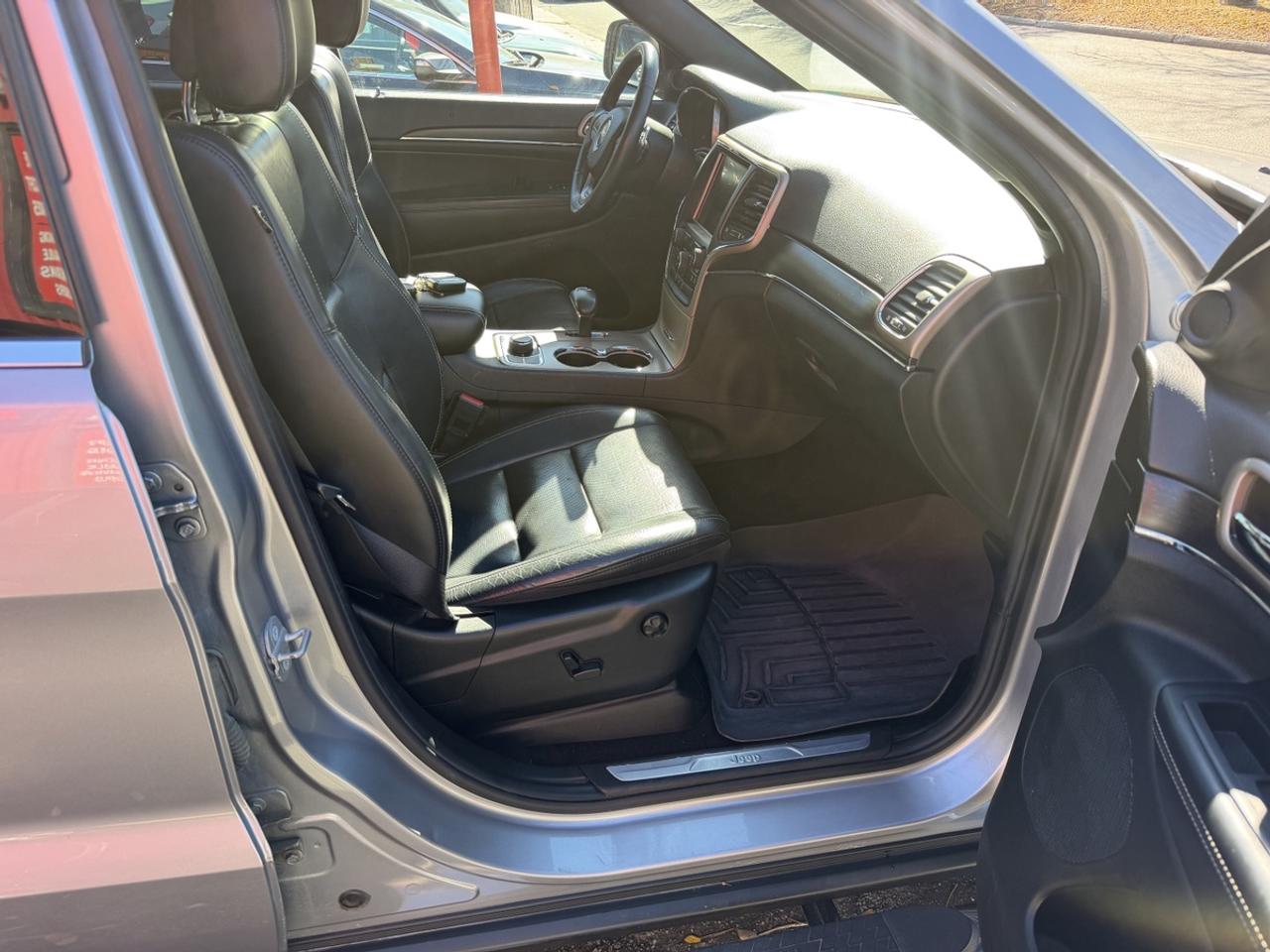 2014 Jeep Grand Cherokee Limited 4X4 DIESEL Photo