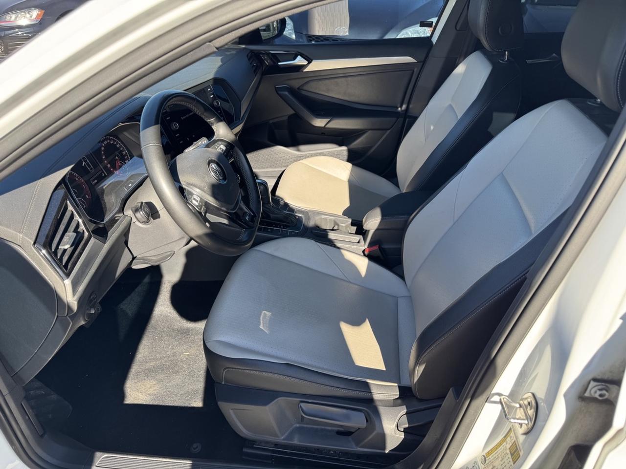 2020 Volkswagen Jetta HI-LINE R-LINE Photo