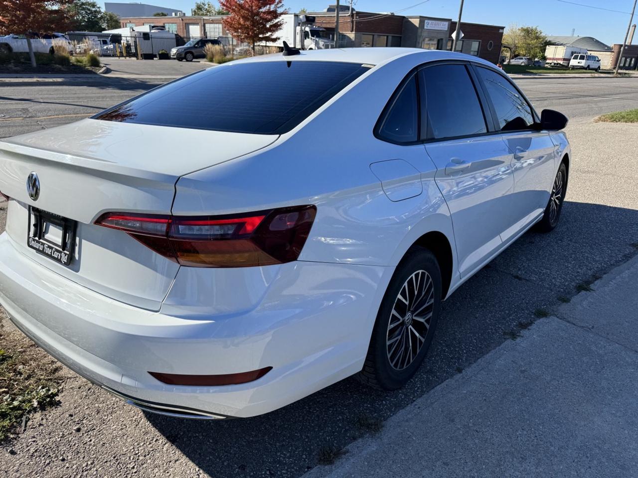2020 Volkswagen Jetta HI-LINE R-LINE Photo