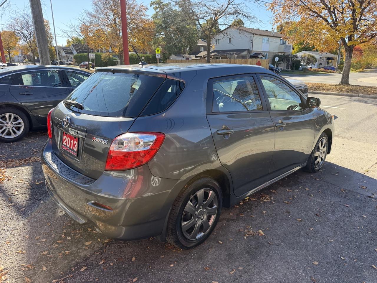 2013 Toyota Matrix  Photo3