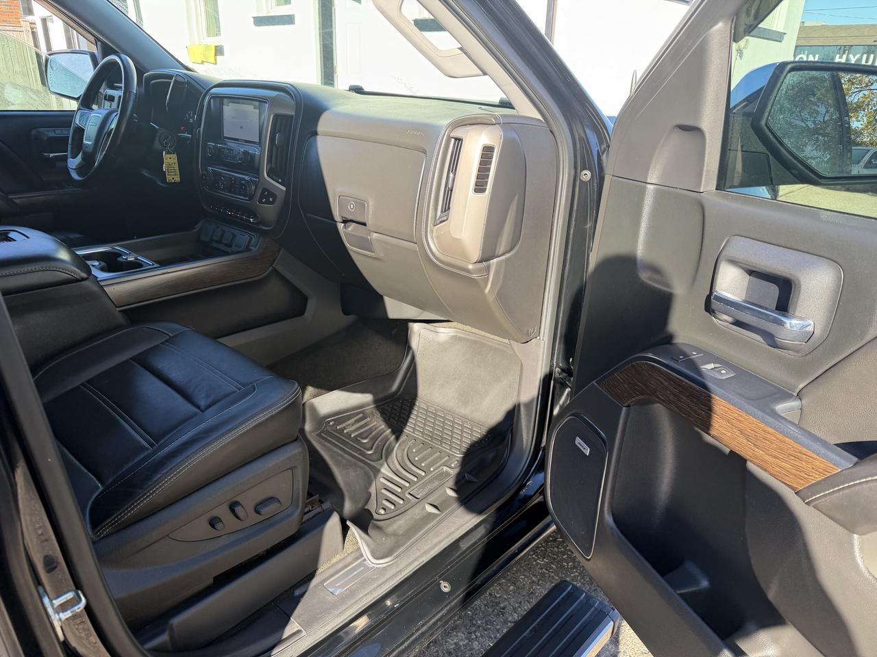 2017 GMC Sierra 1500 Denali Photo