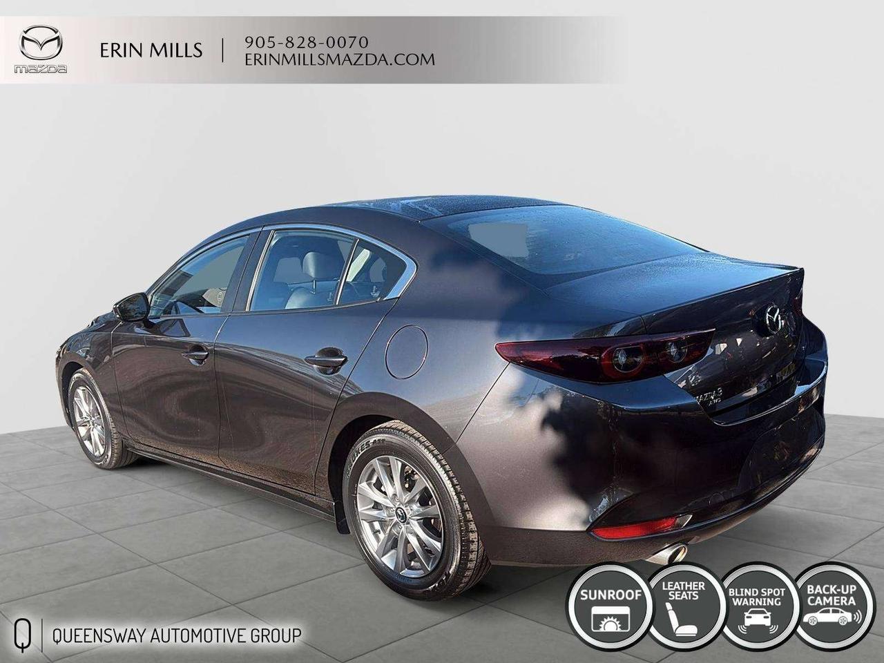 2024 Mazda 3 GS LOW KMS // ONE OWNER Photo