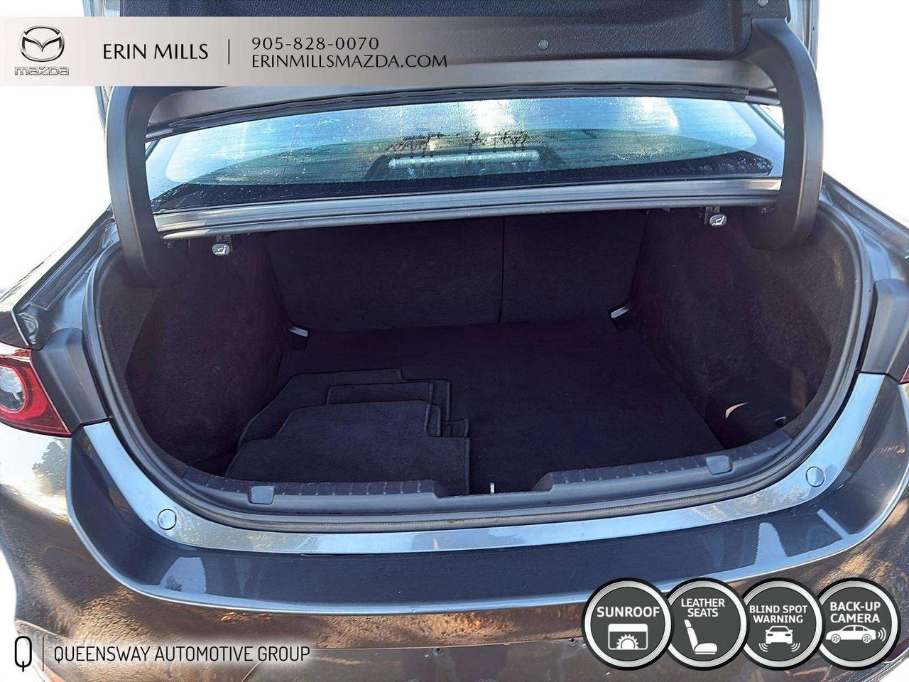 2024 Mazda 3 GS LOW KMS // ONE OWNER Photo