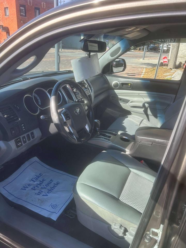 2012 Toyota Tacoma  Photo
