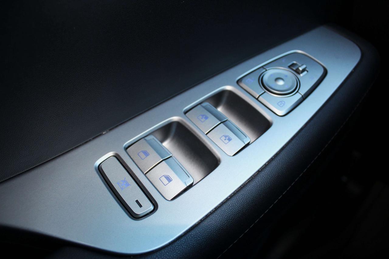 2021 Hyundai PALISADE Essential Photo