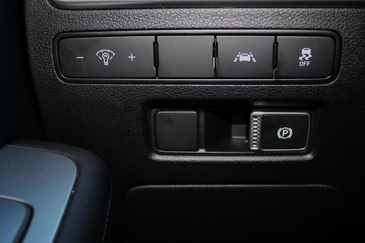 2021 Hyundai PALISADE Essential Photo