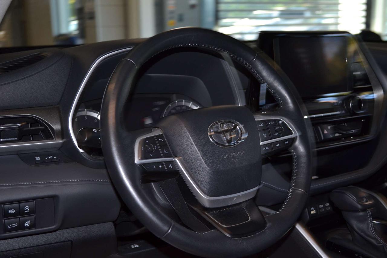 2024 Toyota Highlander XLE Photo