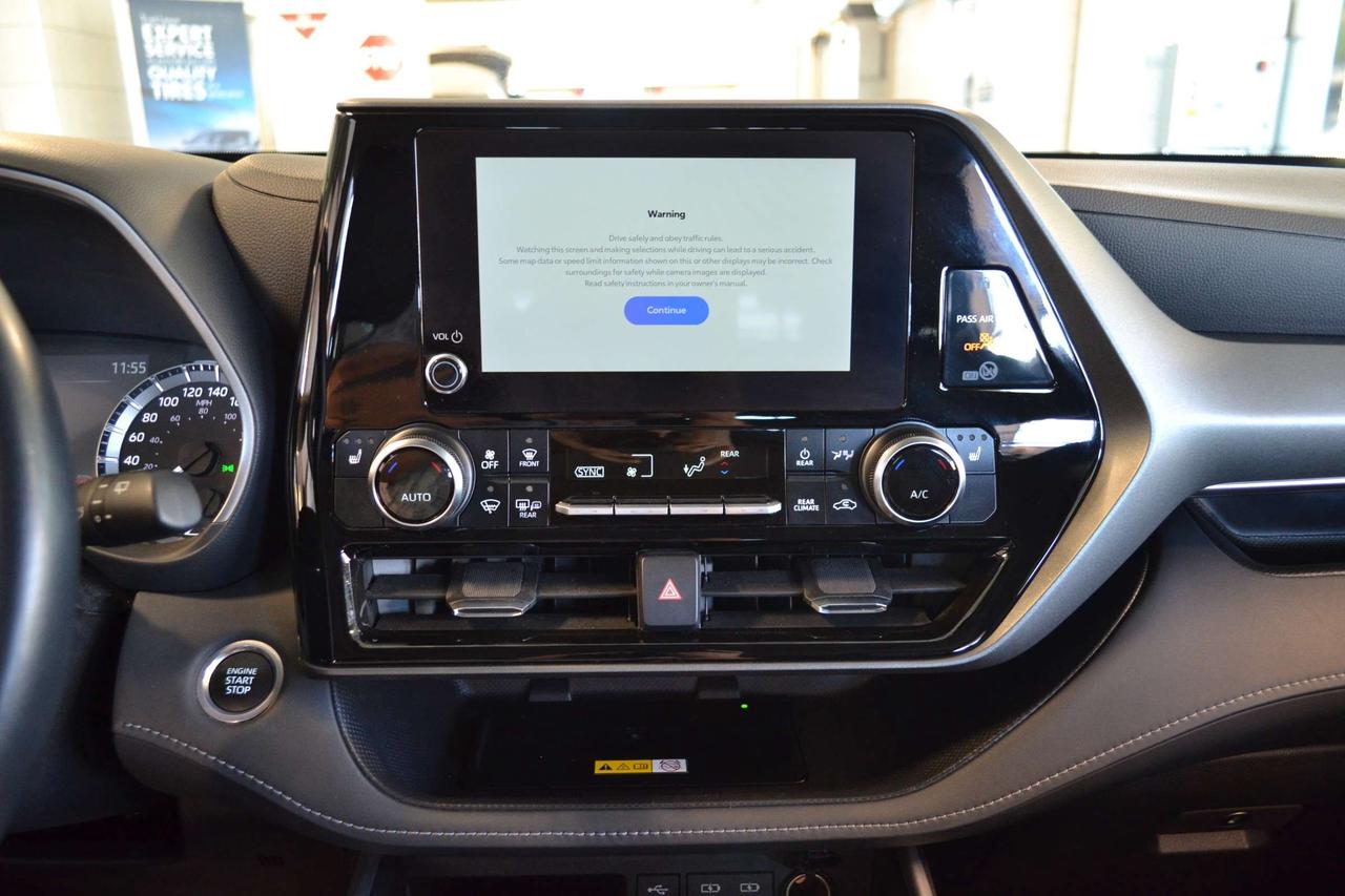 2024 Toyota Highlander XLE Photo
