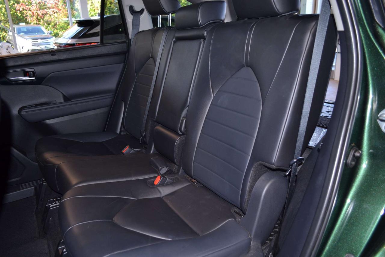 2024 Toyota Highlander XLE Photo