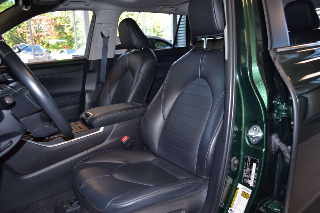 2024 Toyota Highlander XLE Photo