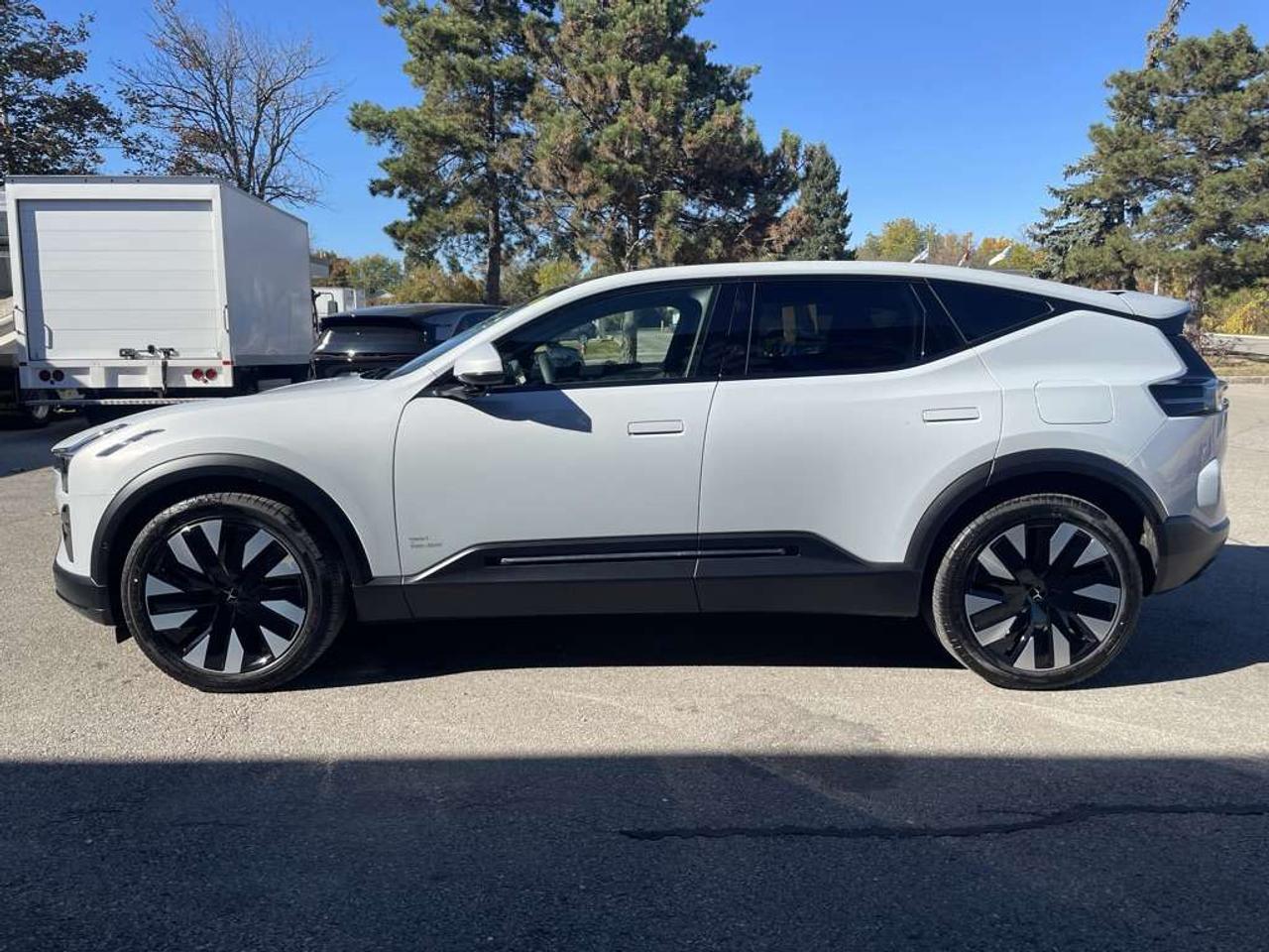 2025 Polestar 3 Long Range Dual Motor AWD   Clean! Low Mileage! Photo