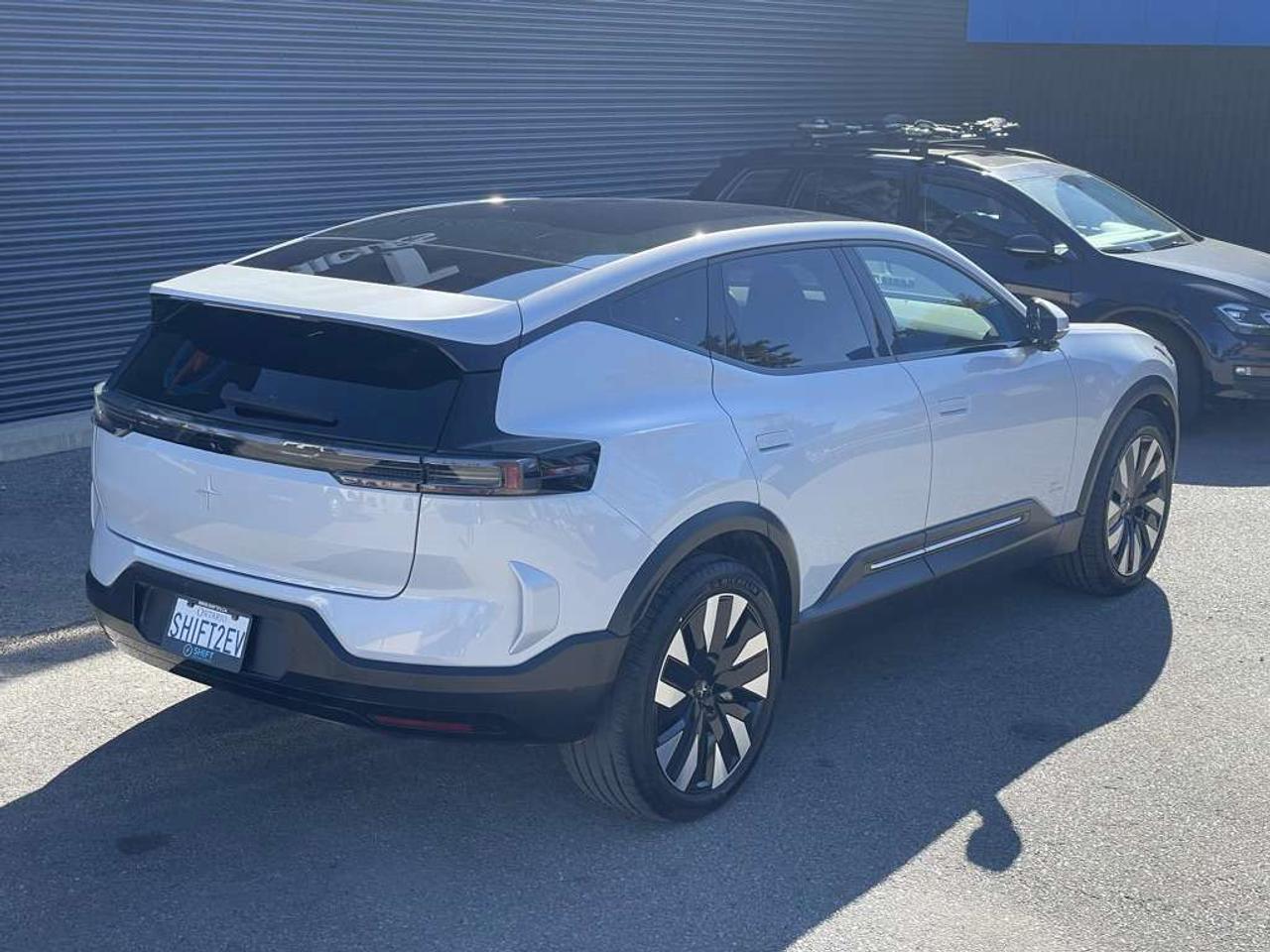 2025 Polestar 3 Long Range Dual Motor AWD   Clean! Low Mileage! Photo