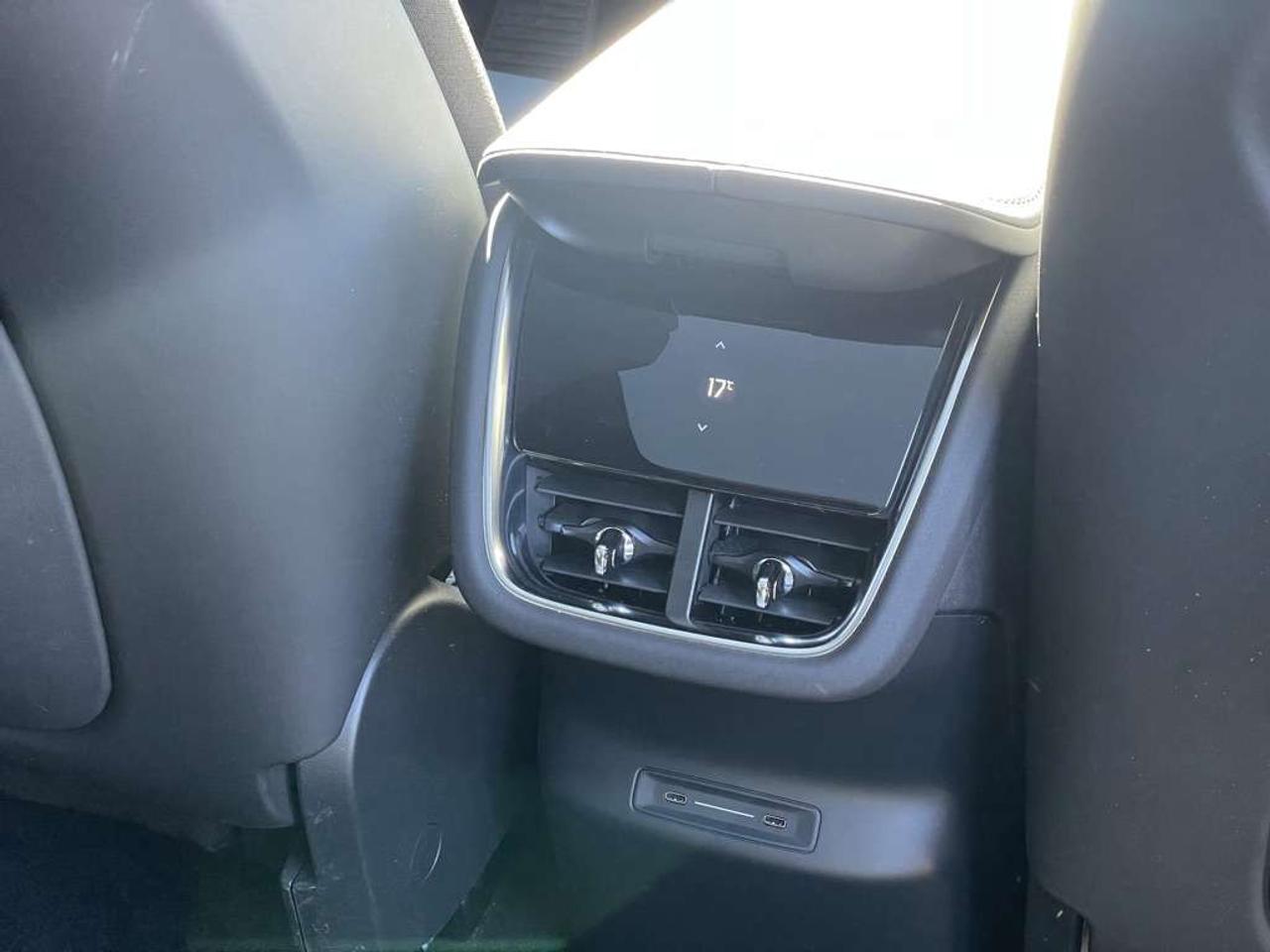 2025 Polestar 3 Long Range Dual Motor AWD   Clean! Low Mileage! Photo