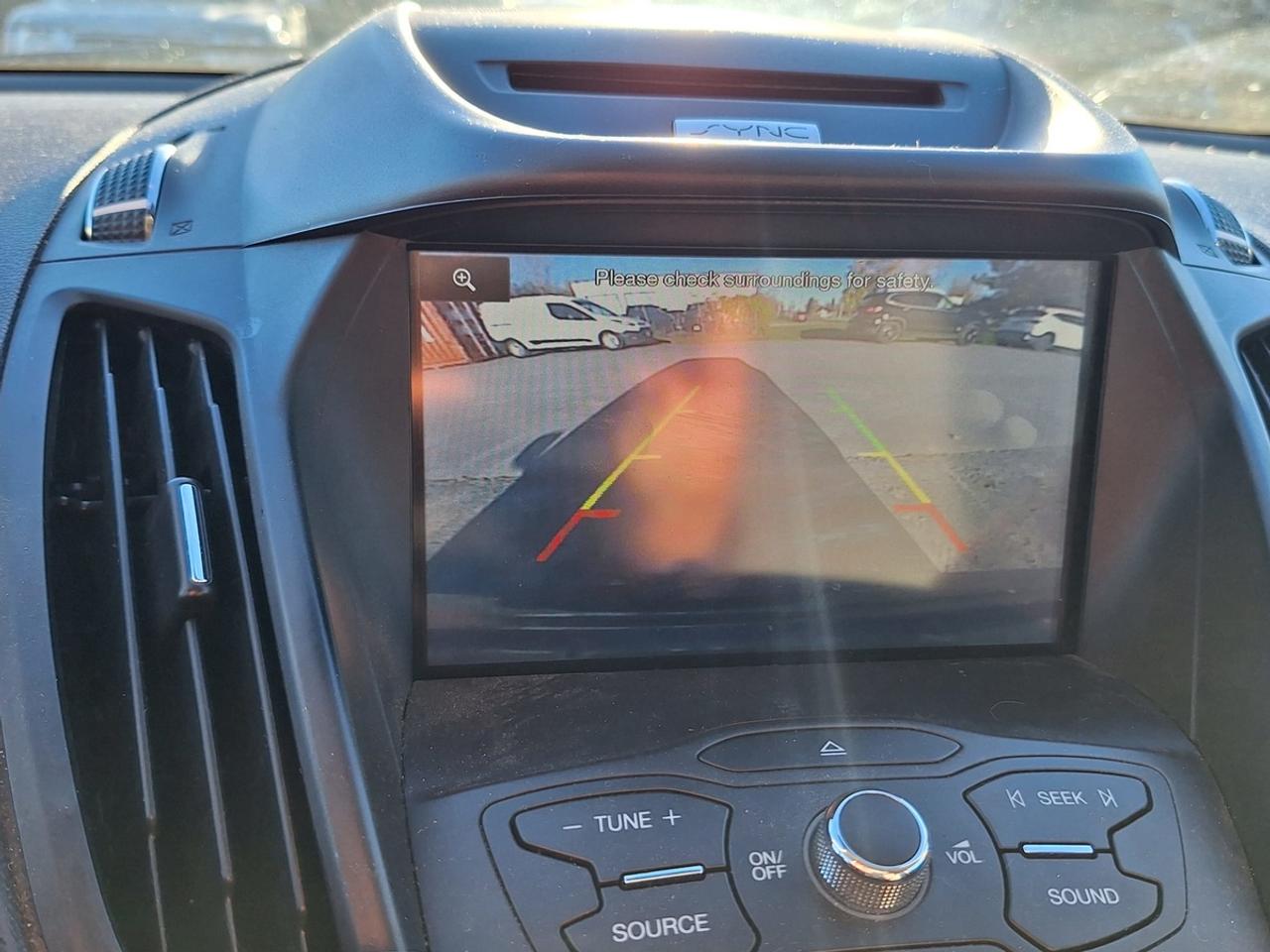 2015 Ford Escape SE Photo