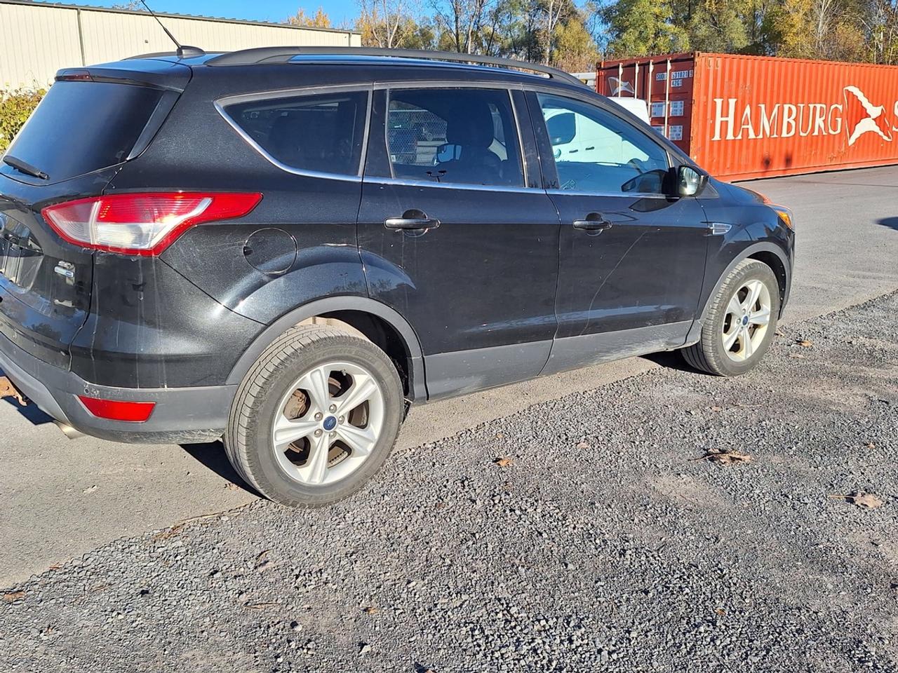 2015 Ford Escape SE Photo3