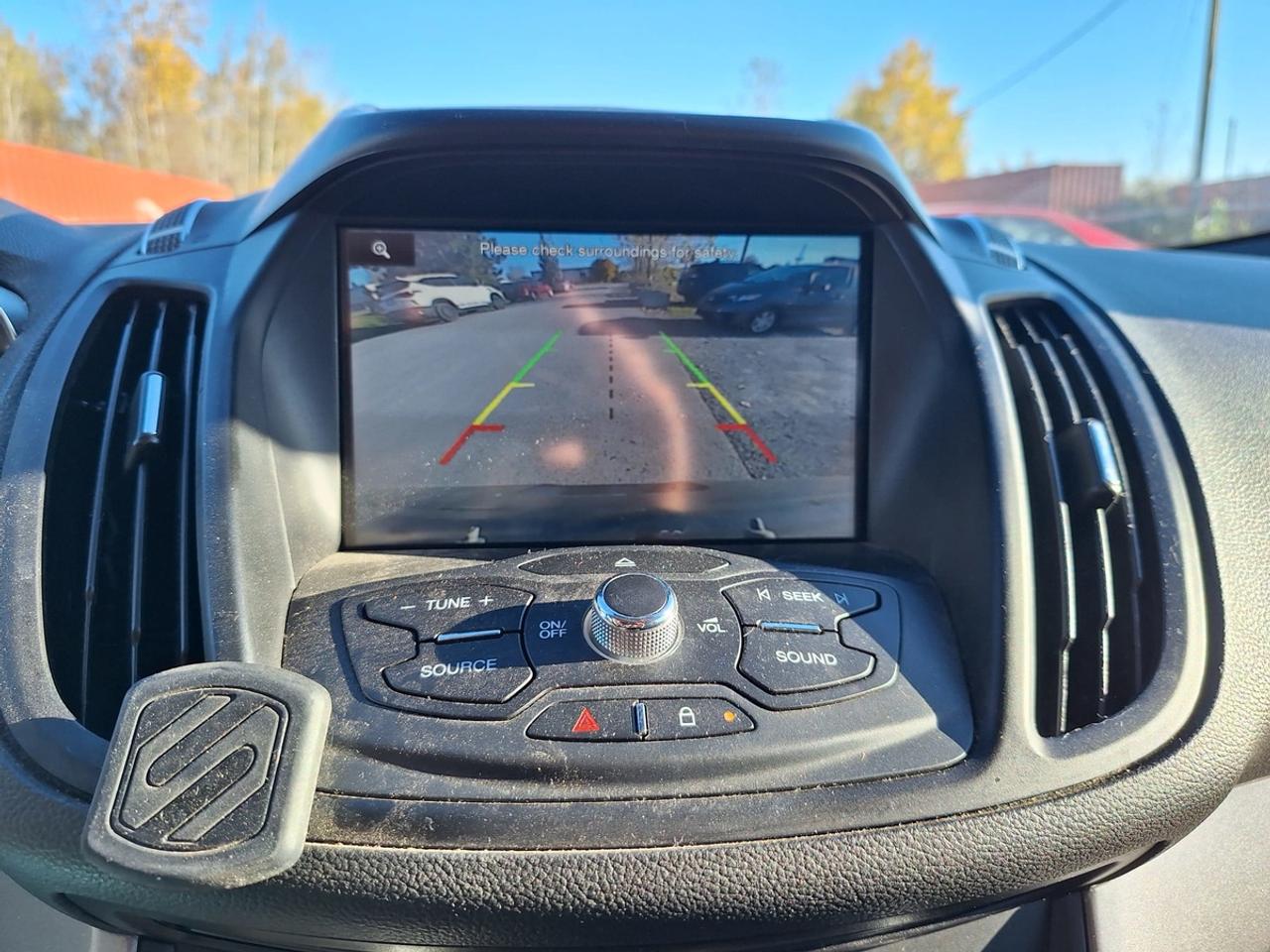 2015 Ford Escape SE Photo