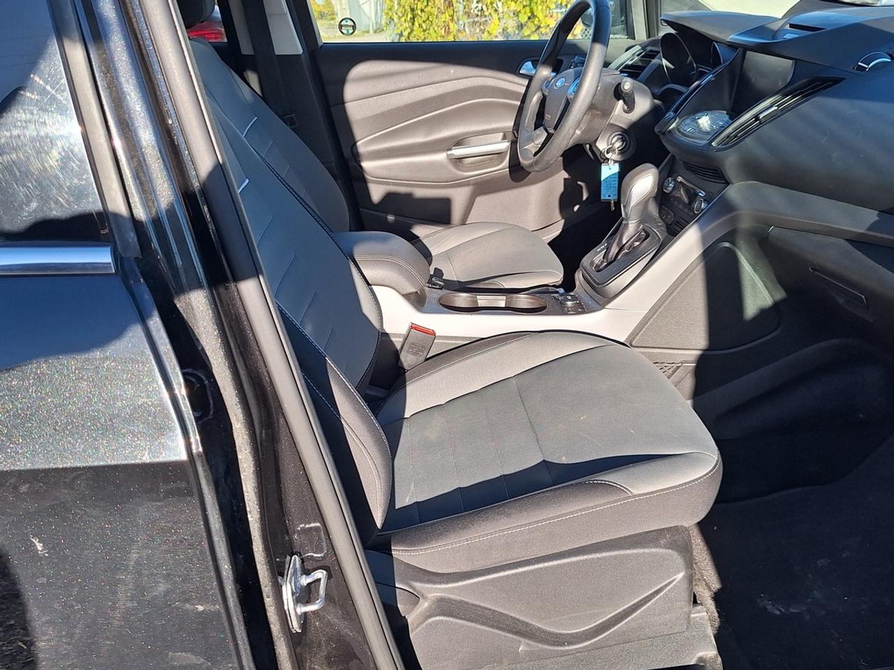 2015 Ford Escape SE Photo