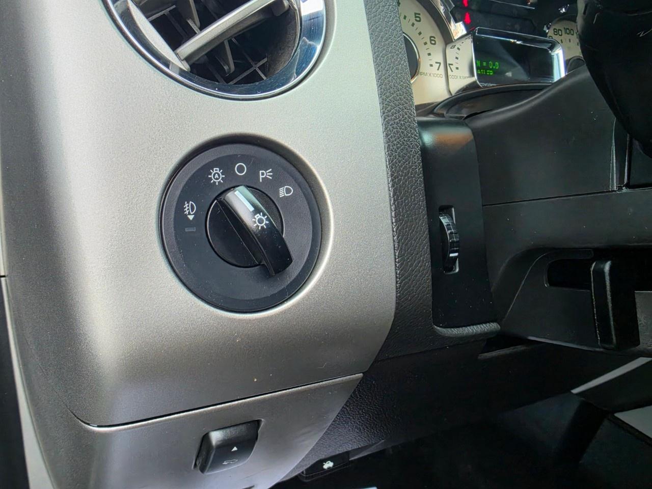 2014 Ford Expedition 4WD 4dr Limited Photo