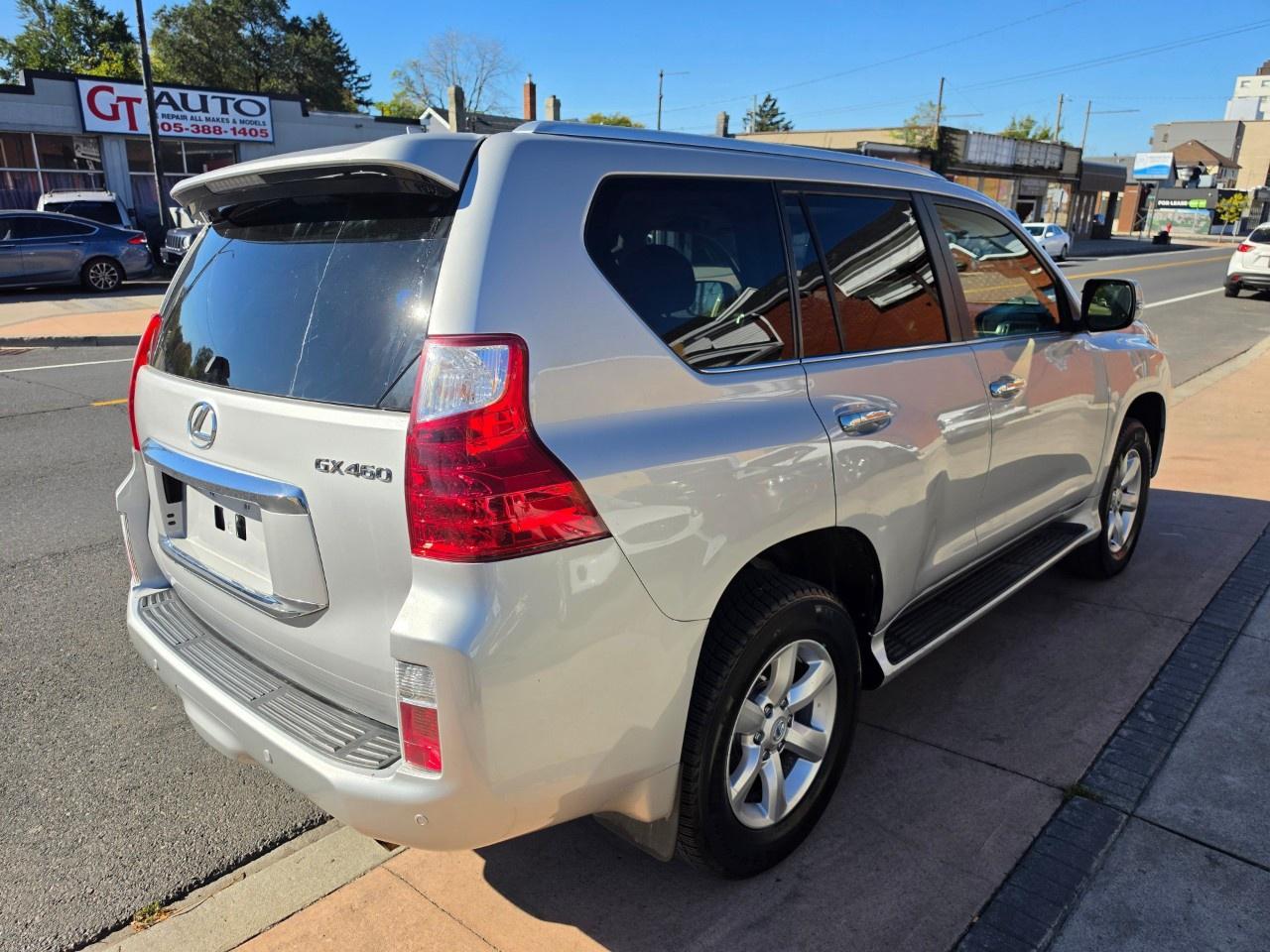 2011 Lexus GX 460 4WD 4dr Photo