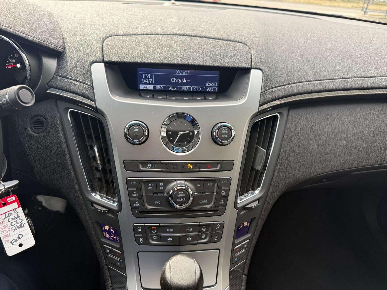 2011 Cadillac CTS Leather, 1 owner, low km, well maintained ! Photo