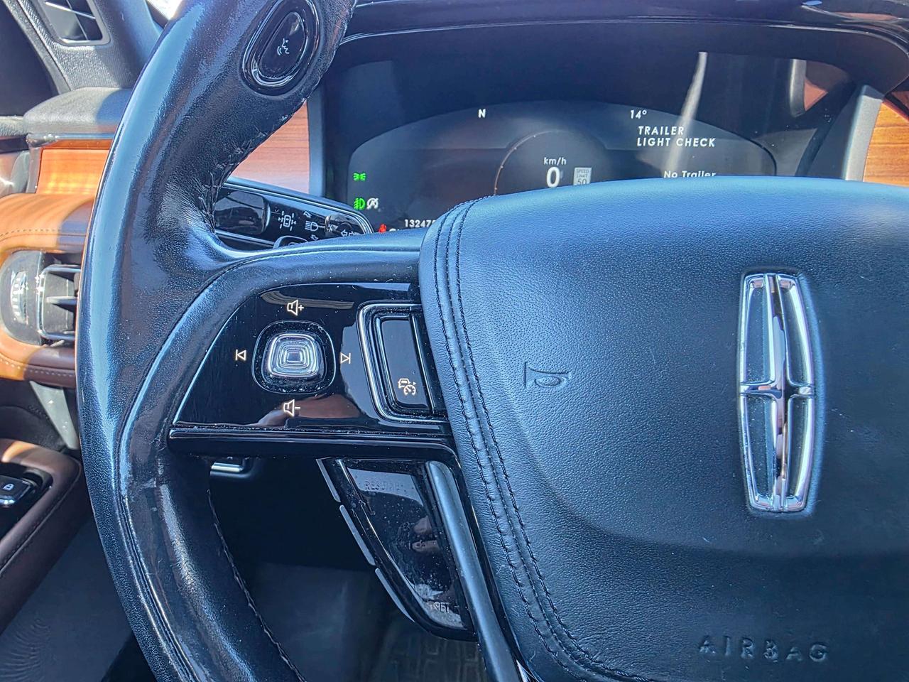 2020 Lincoln Aviator 6 PASSENGER RESERIVE CLEAN CARFAX Photo