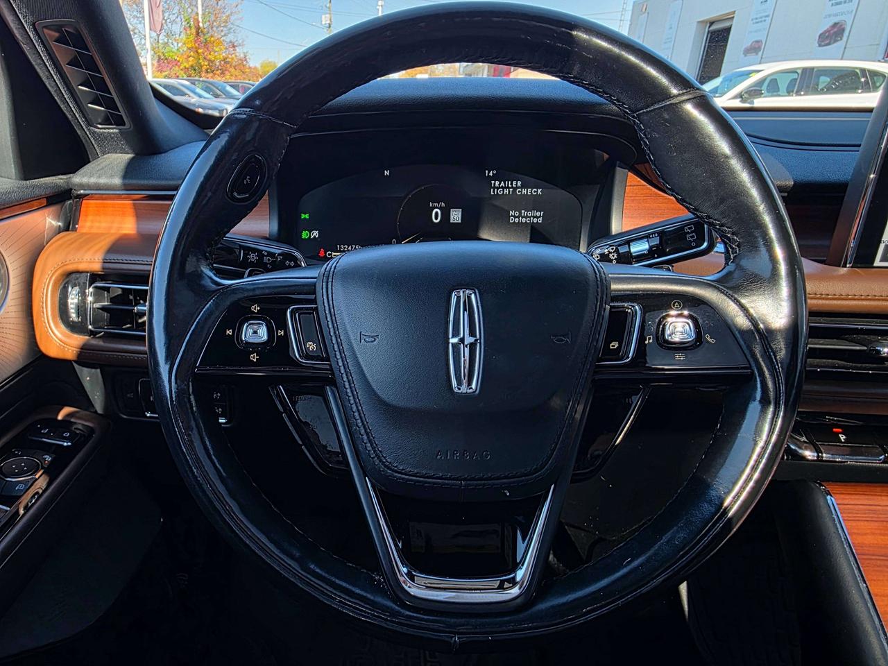 2020 Lincoln Aviator 6 PASSENGER RESERIVE CLEAN CARFAX Photo