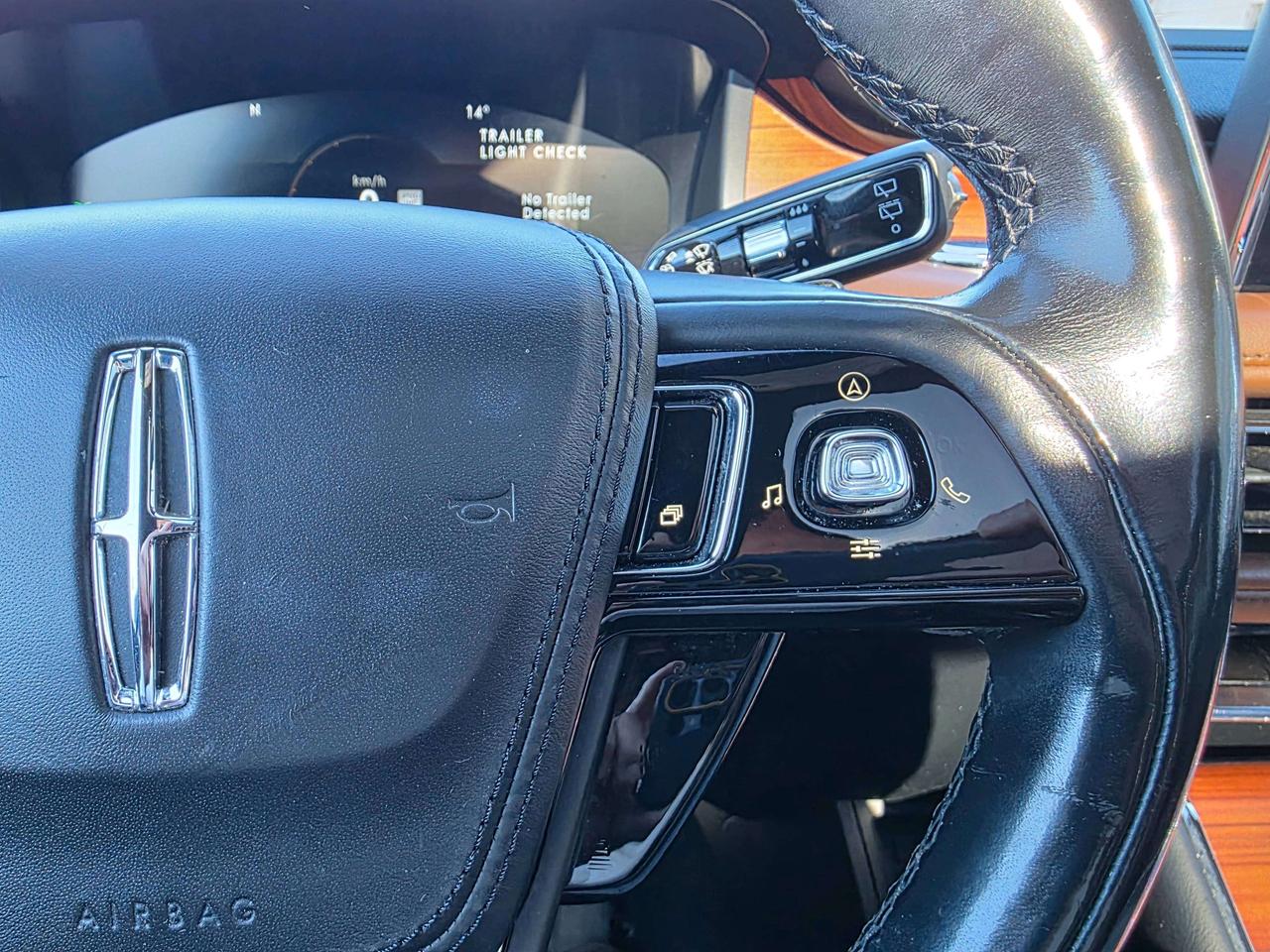 2020 Lincoln Aviator 6 PASSENGER RESERIVE CLEAN CARFAX Photo