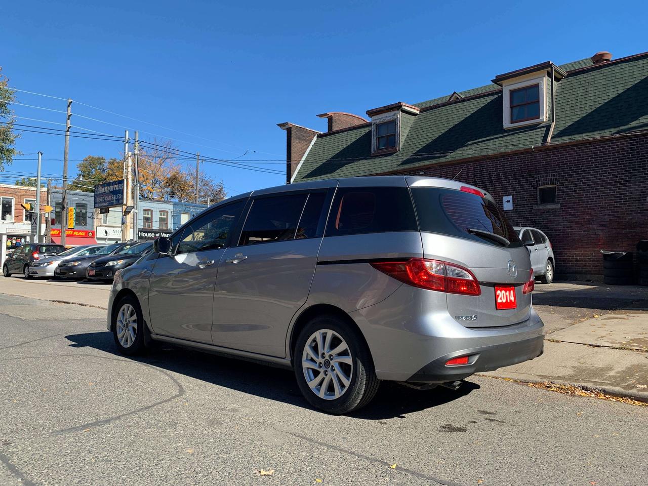 2014 Mazda 5 GS Photo2