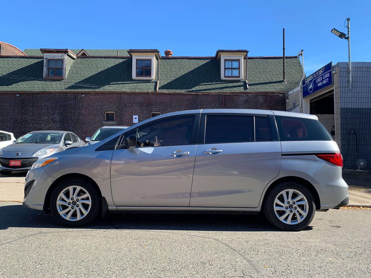 2014 Mazda 5 GS Photo1