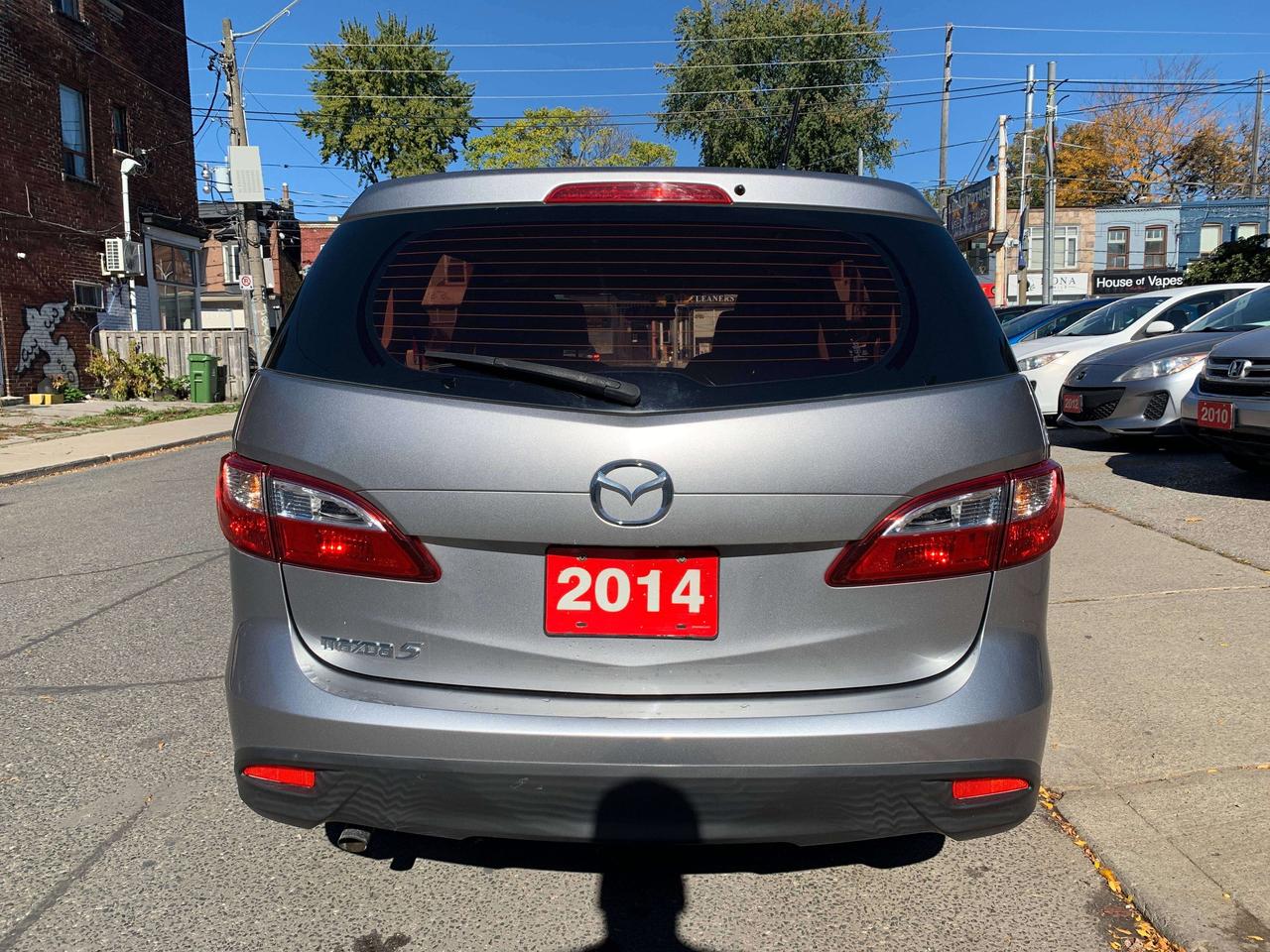 2014 Mazda 5 GS Photo