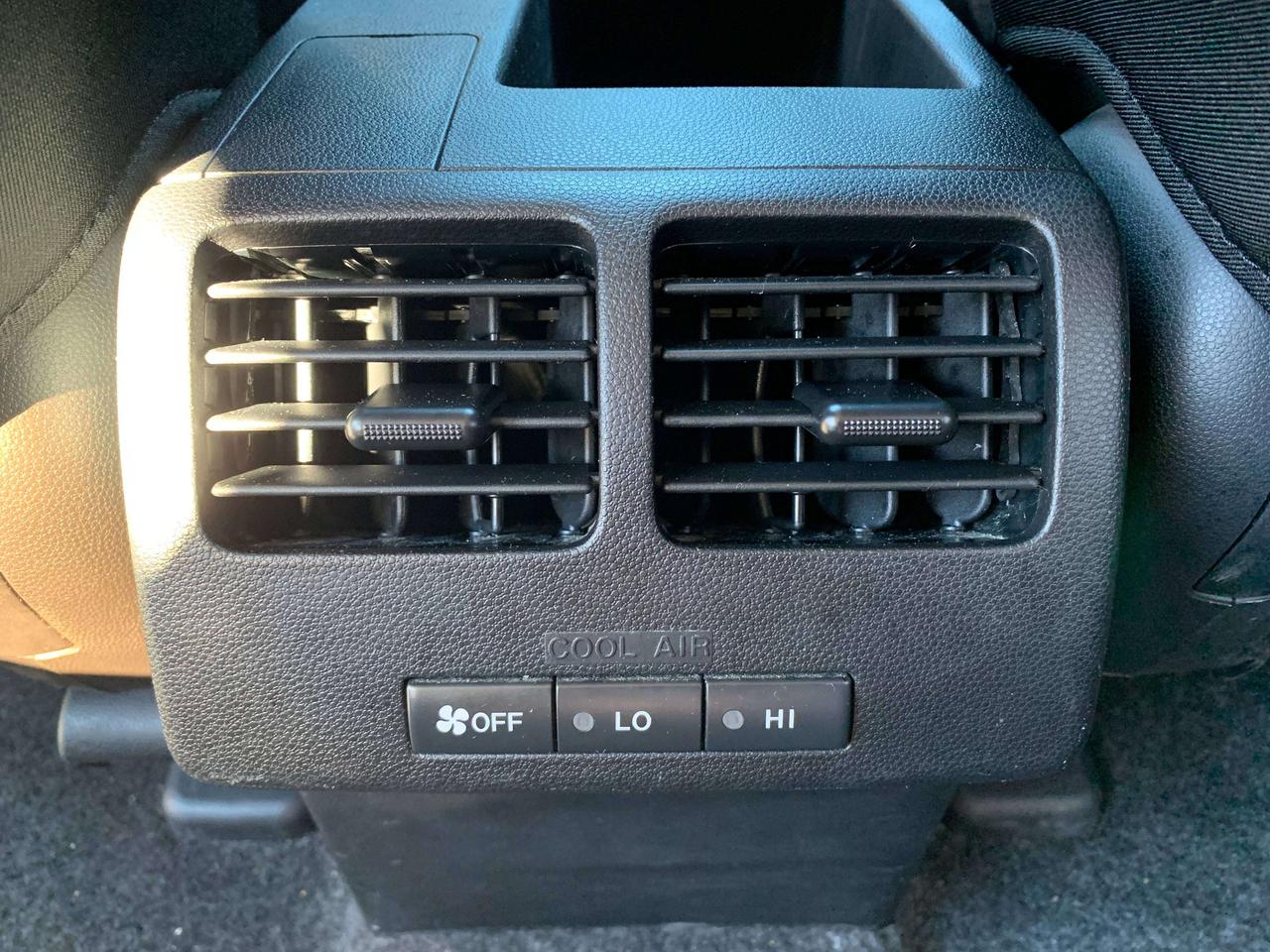 2014 Mazda 5 GS Photo