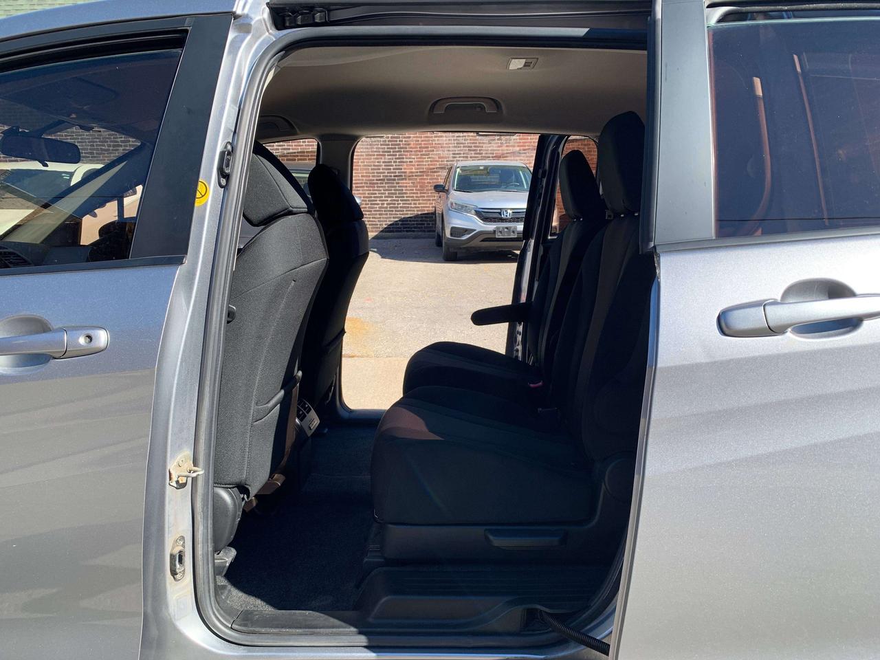 2014 Mazda 5 GS Photo
