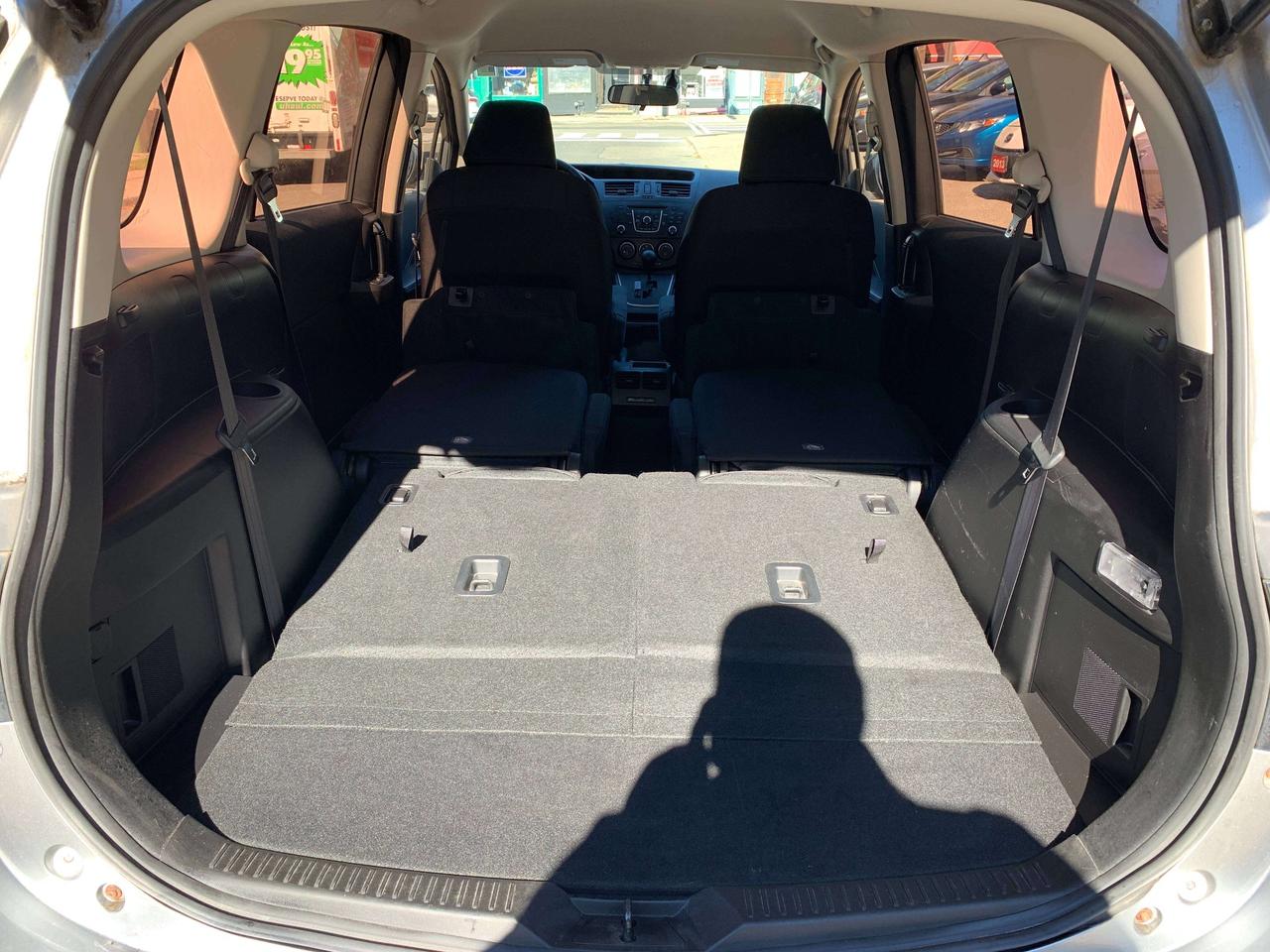 2014 Mazda 5 GS Photo