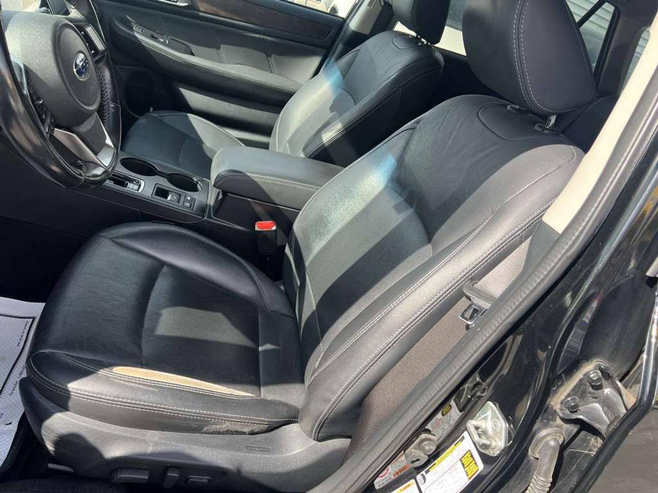 2019 Subaru Outback LIMITED Photo