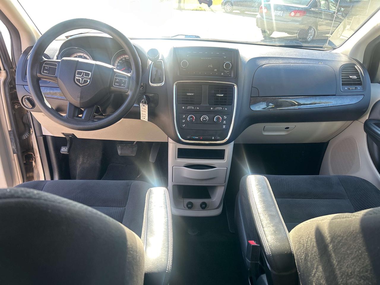 2016 Dodge Grand Caravan CANADA VALUE PACKAGE Photo