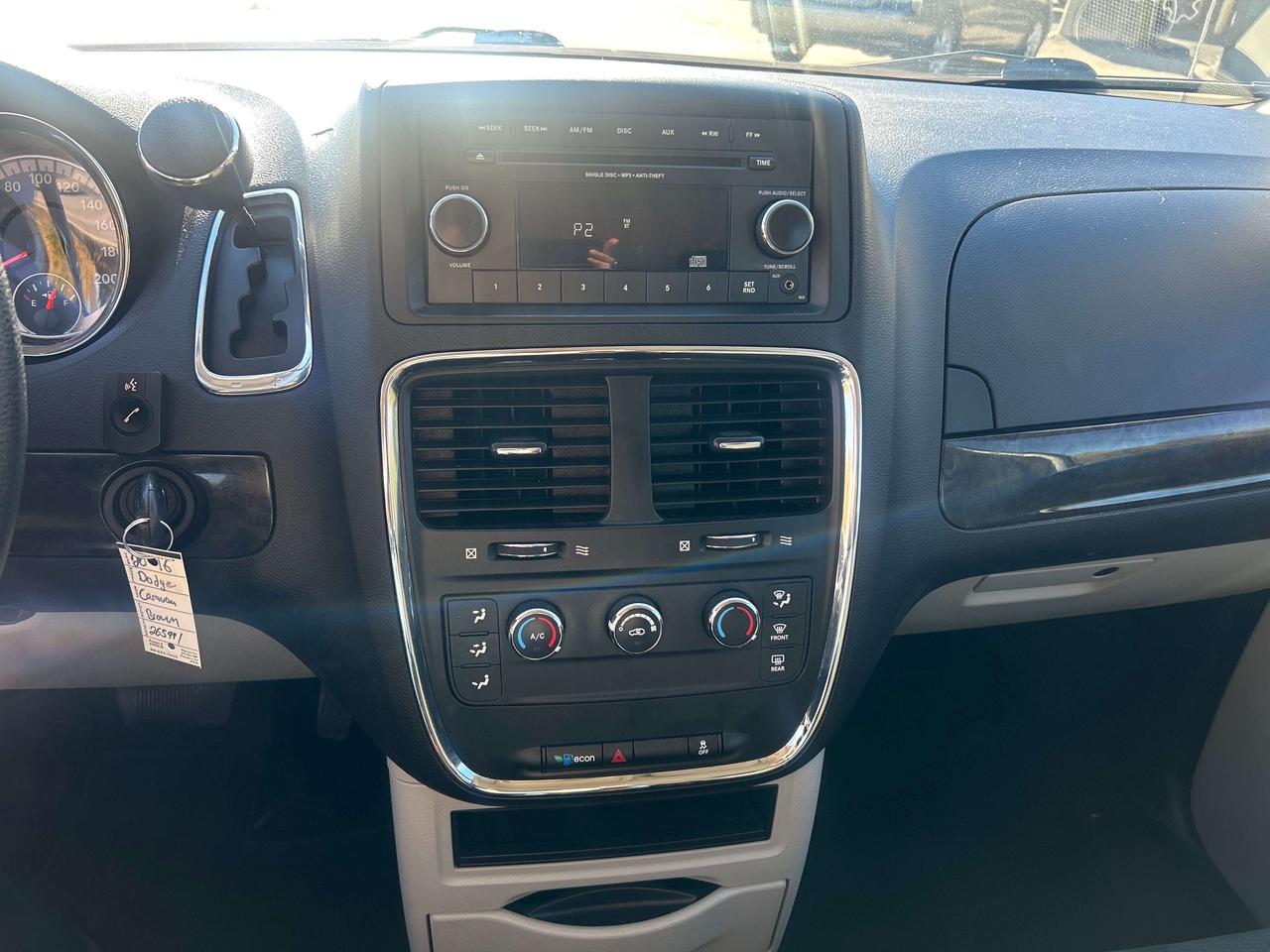 2016 Dodge Grand Caravan CANADA VALUE PACKAGE Photo