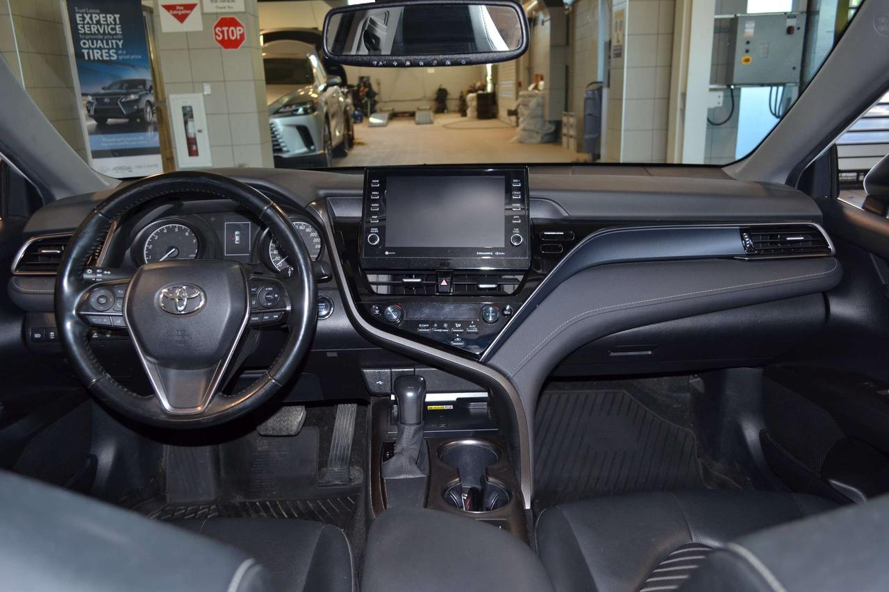 2023 Toyota Camry SE Photo