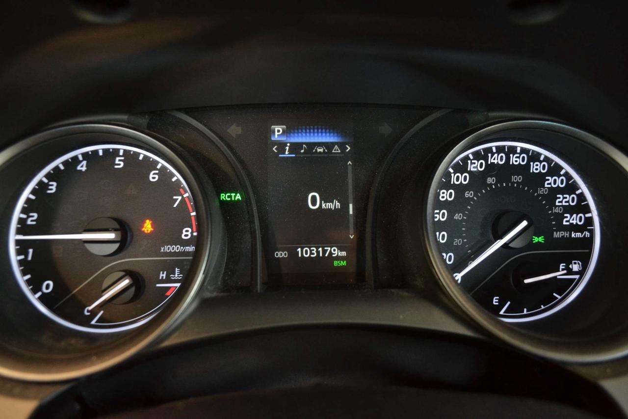 2023 Toyota Camry SE Photo