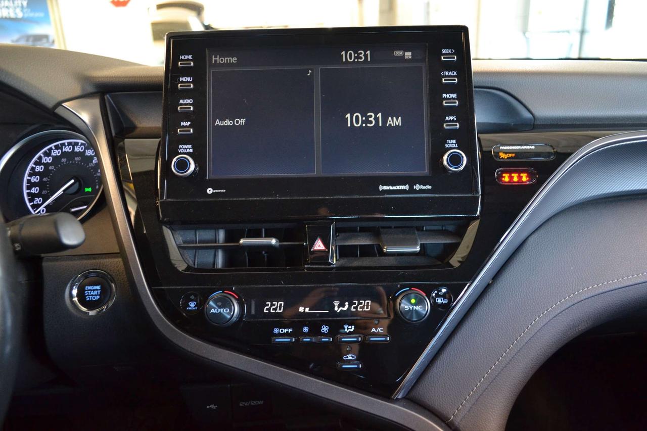 2023 Toyota Camry SE Photo