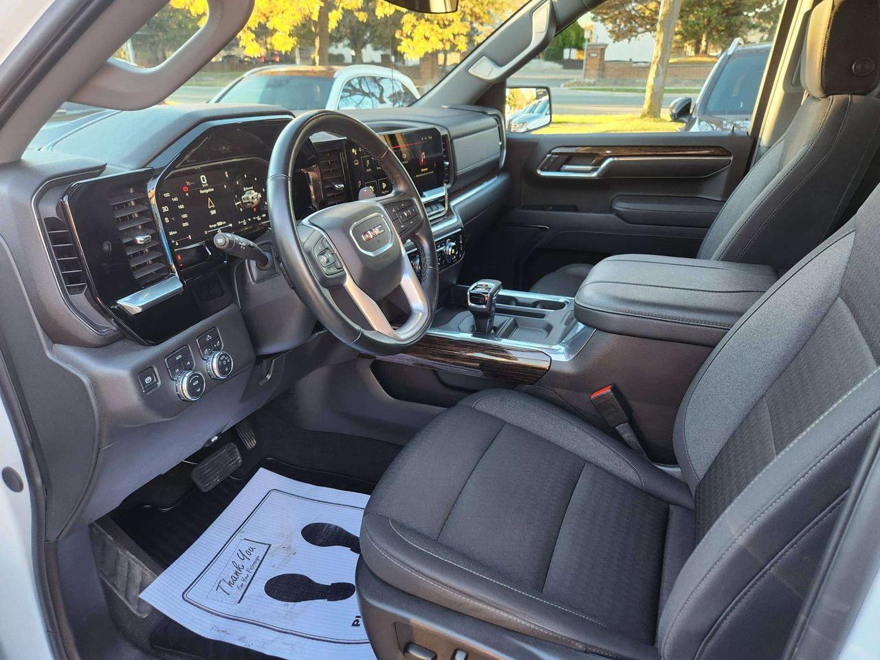 2026 GMC Sierra 1500 ELEVATION, 5.3LV8, CARPLAY, REMOTE STARTER Photo