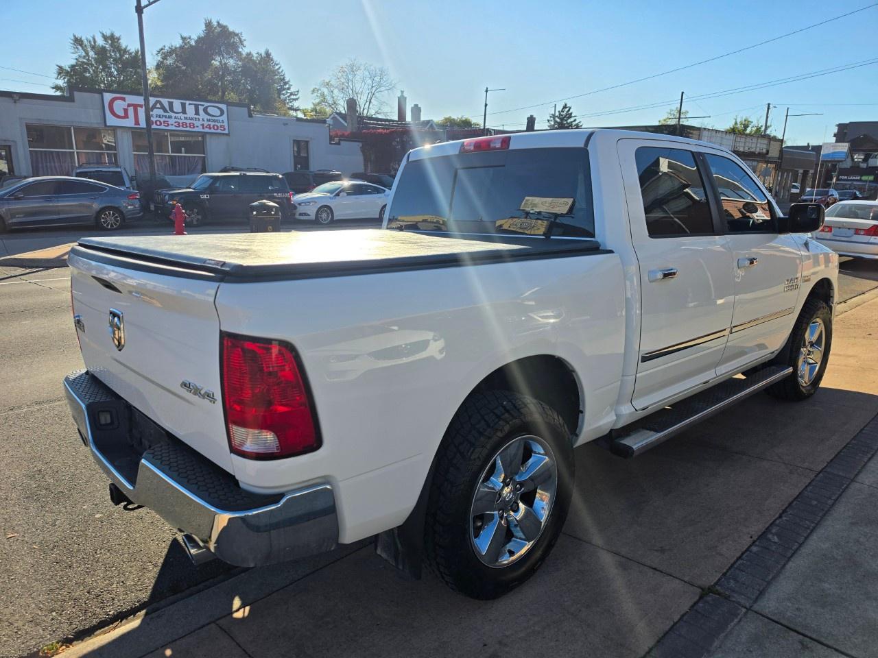 2014 RAM 1500 4WD Crew Cab 5.7 Ft Box Big Horn Photo