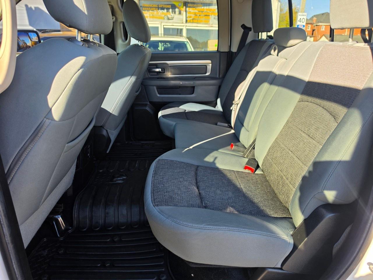 2014 RAM 1500 4WD Crew Cab 5.7 Ft Box Big Horn Photo