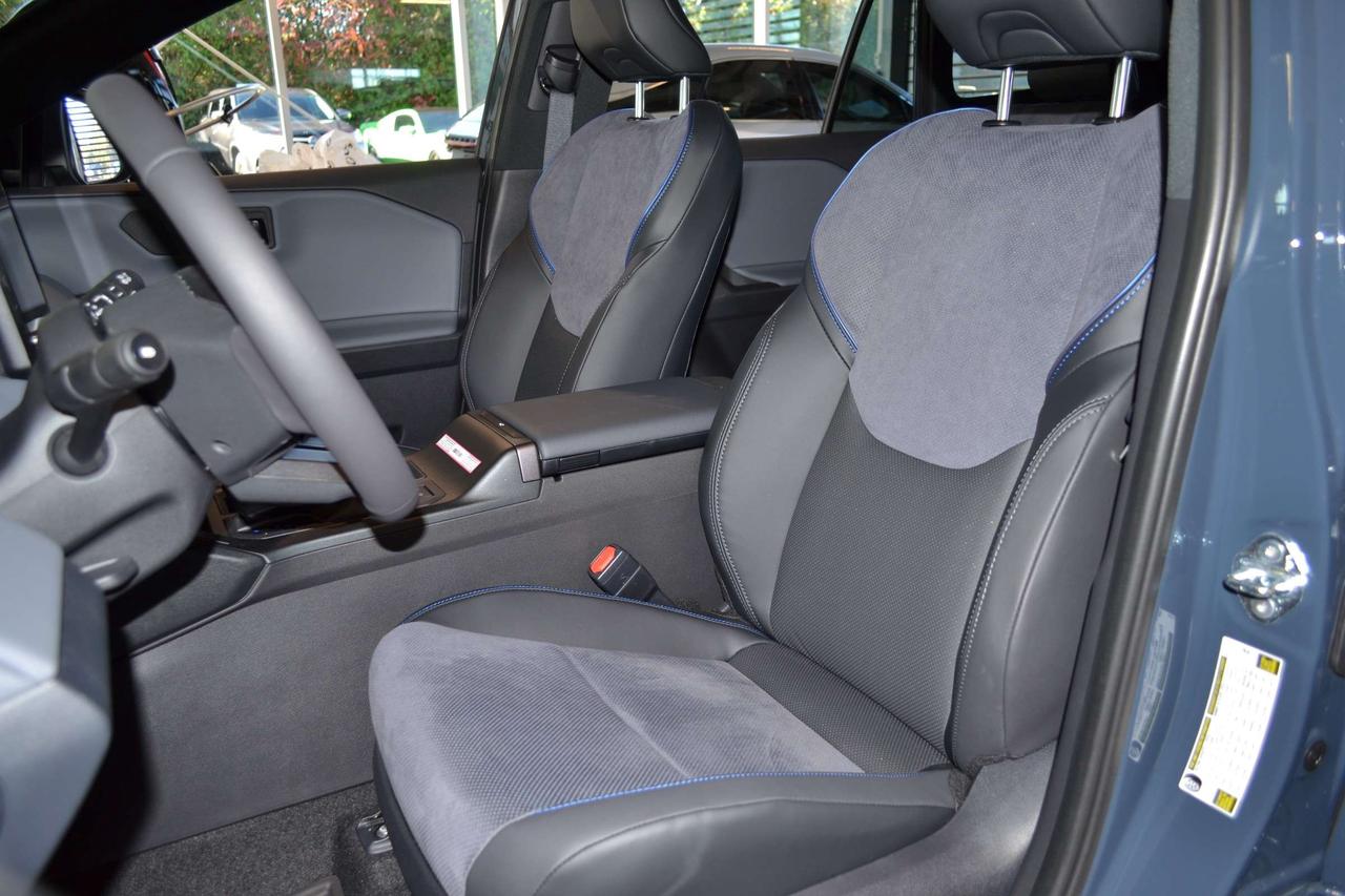 2026 Toyota RAV4 XSE Photo