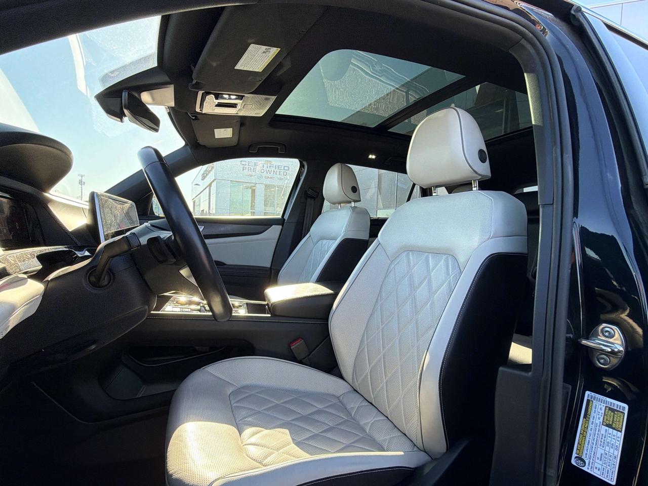 2024 Volkswagen Atlas Execline R-LINE Photo