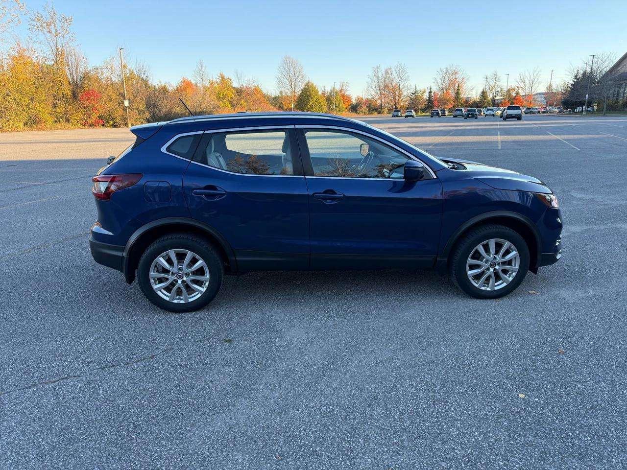 2020 Nissan Rogue SV Photo