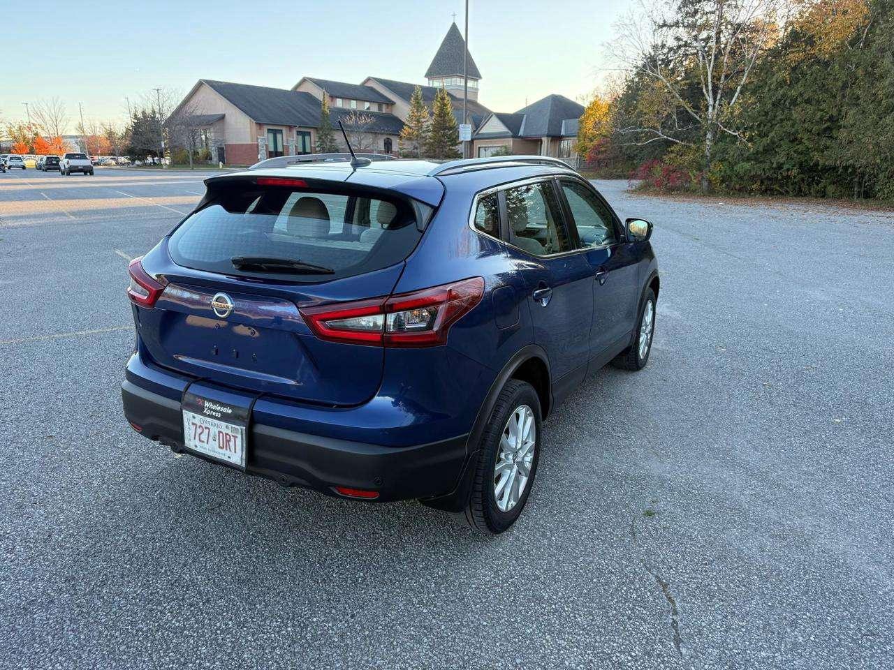2020 Nissan Rogue SV Photo